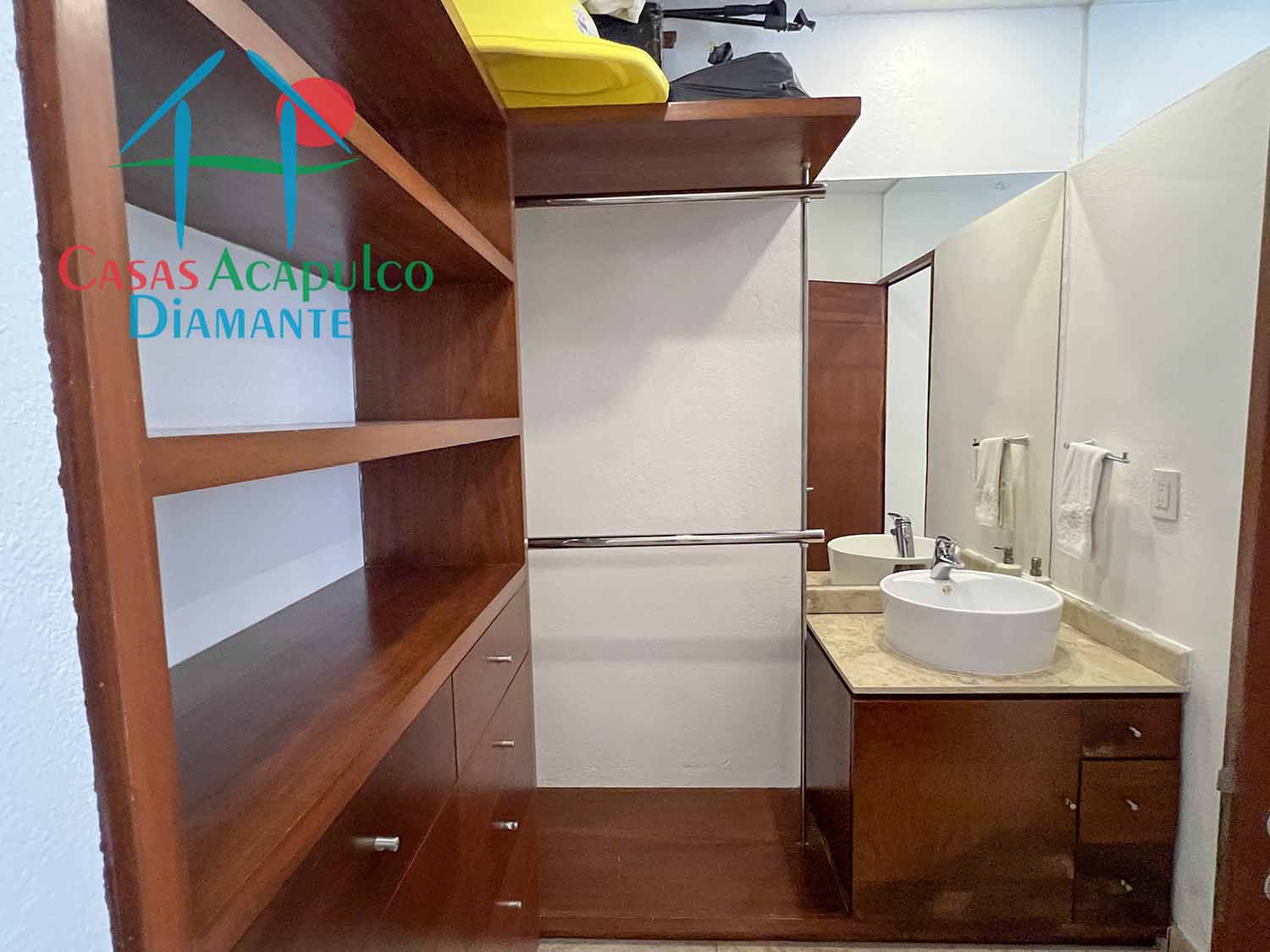 EOS 403 - Recámara uno 5